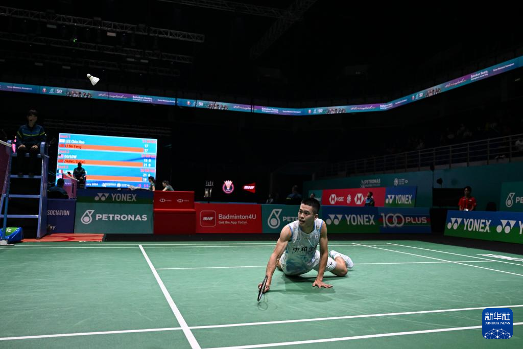 从社交媒体 从社交媒体