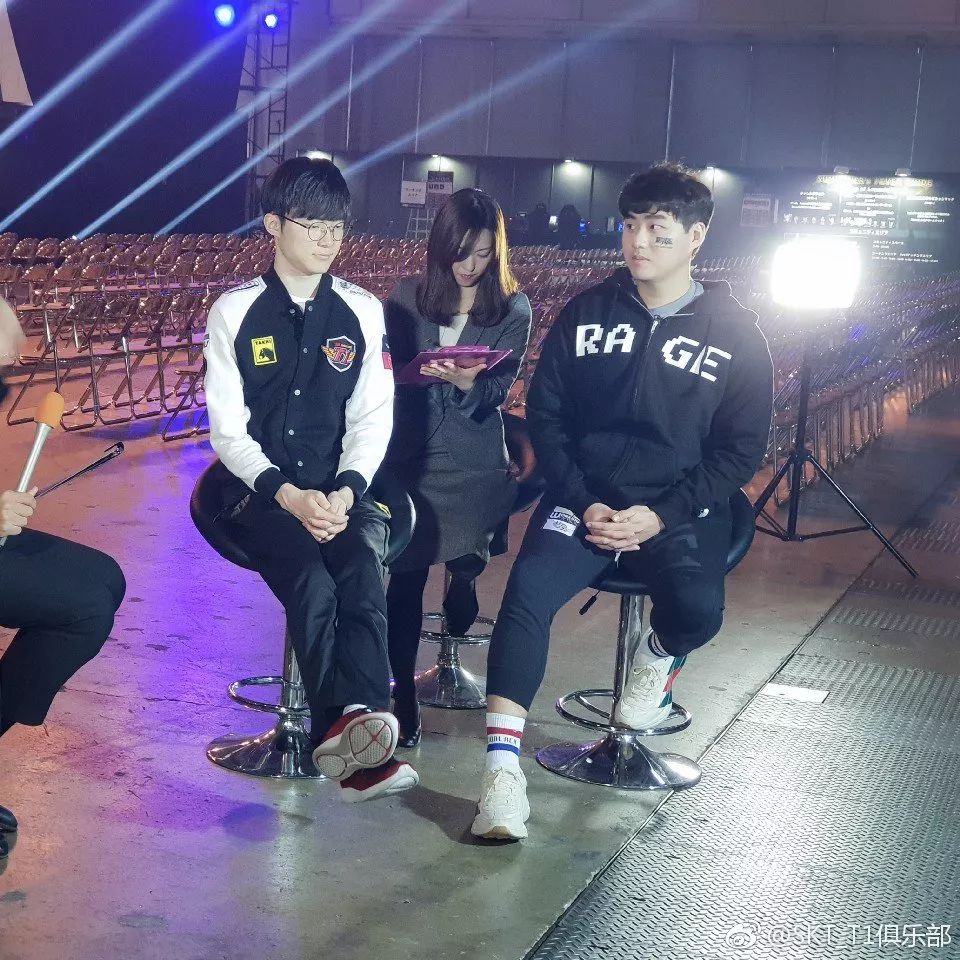 C9在T侧